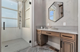 032-Master-Bathroom