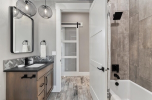 060-Powder-Room