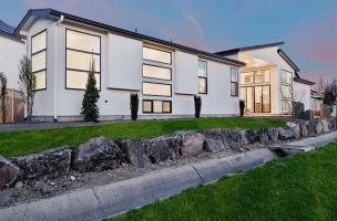100-Exterior-View